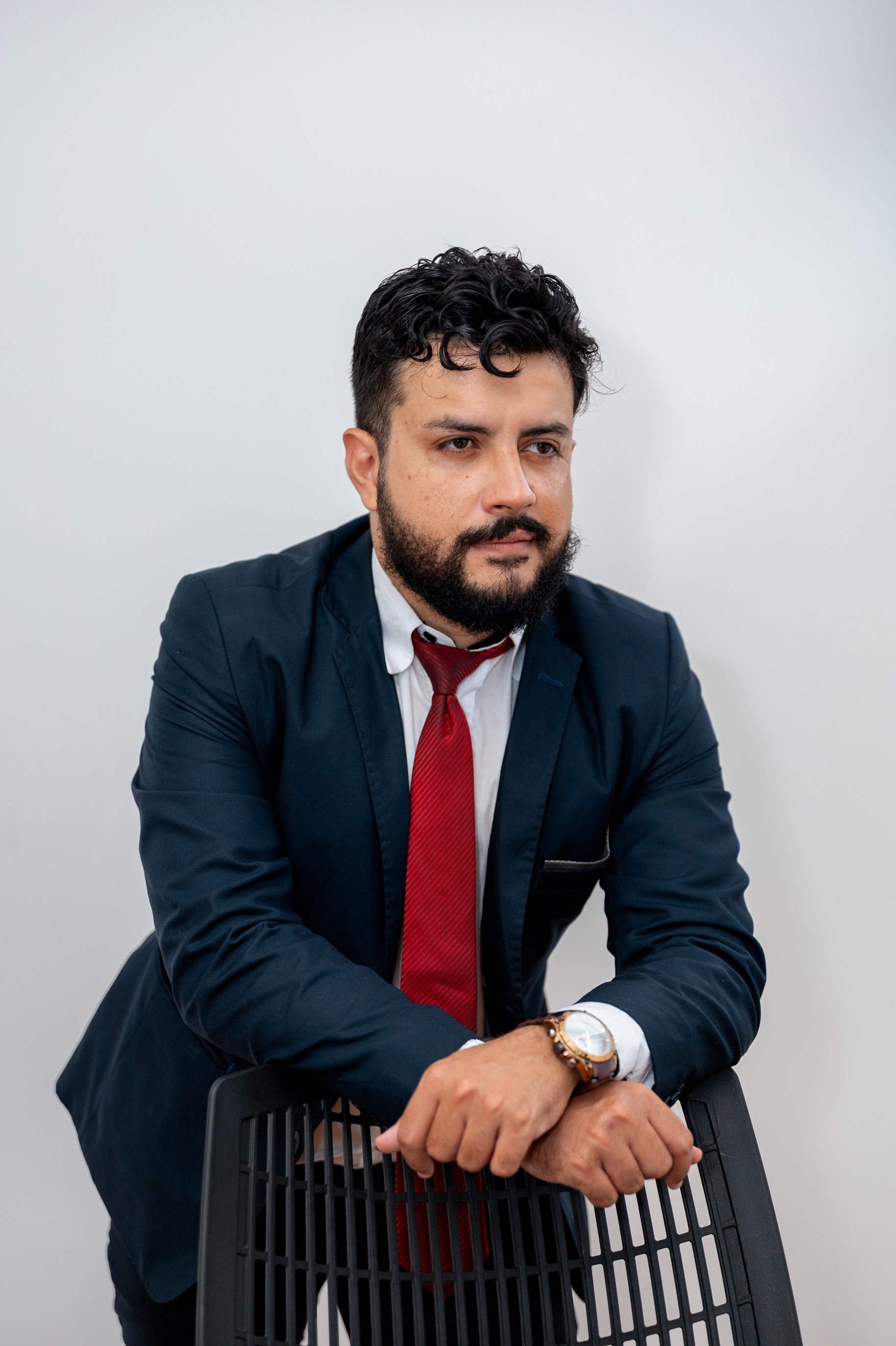Dr. Nicolas Antunes